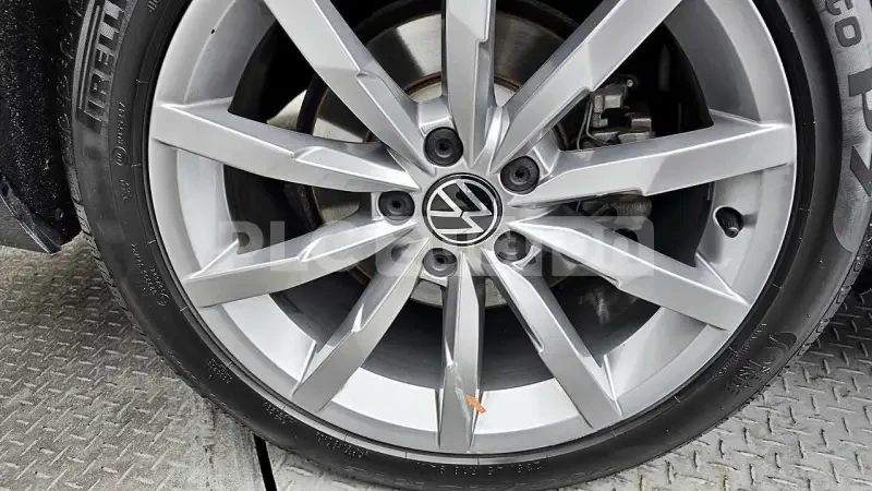 VW Passat, снимка 13 - Автомобили и джипове - 55771651