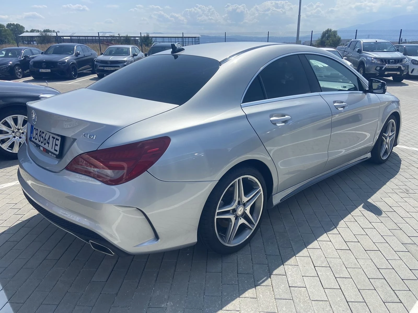 Mercedes-Benz CLA 220 AMG Line - изображение 6