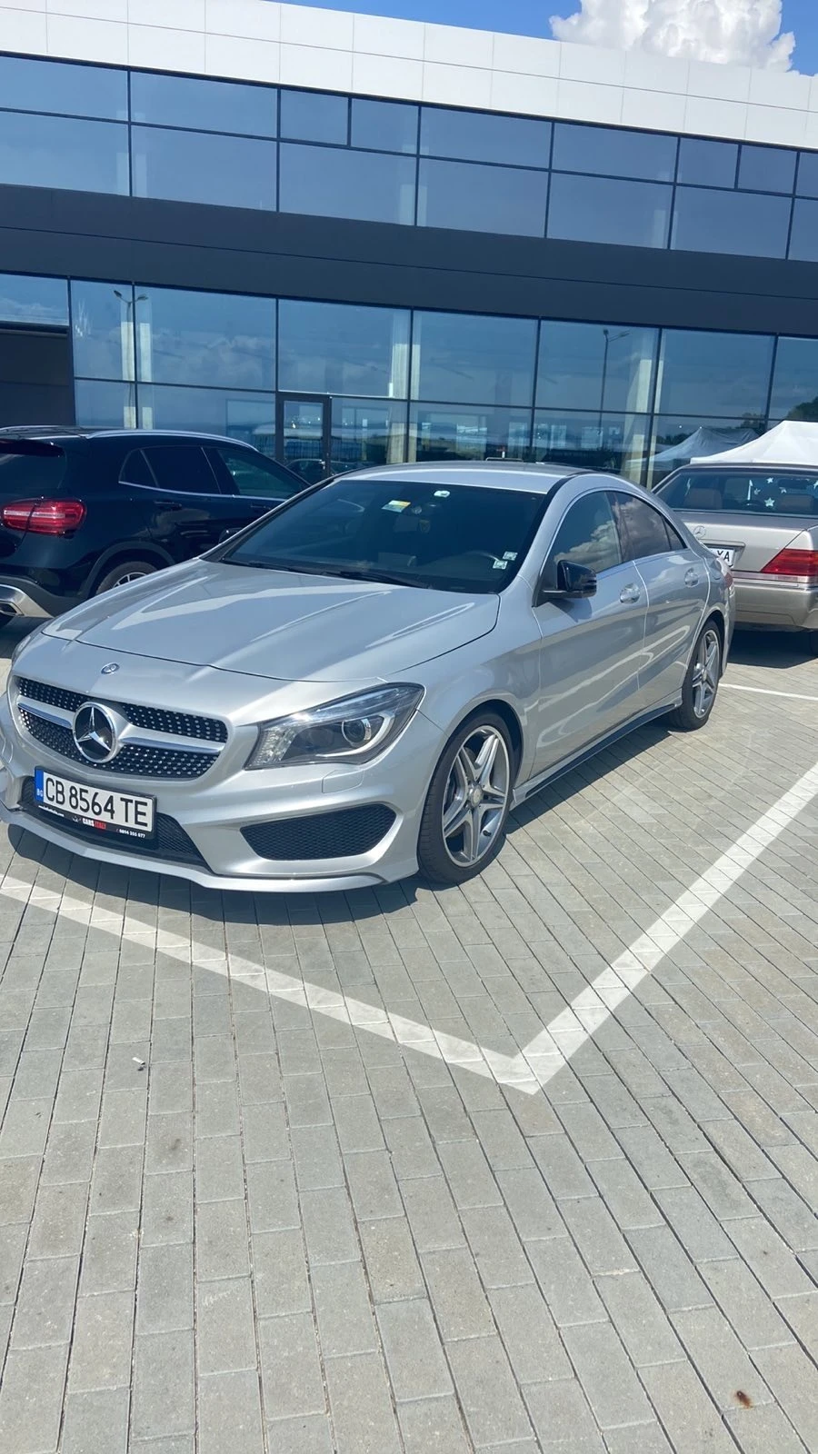 Mercedes-Benz CLA 220 AMG Line - изображение 2