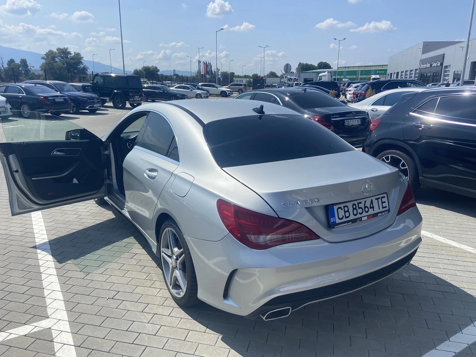 Mercedes-Benz CLA 220 AMG Line - изображение 5