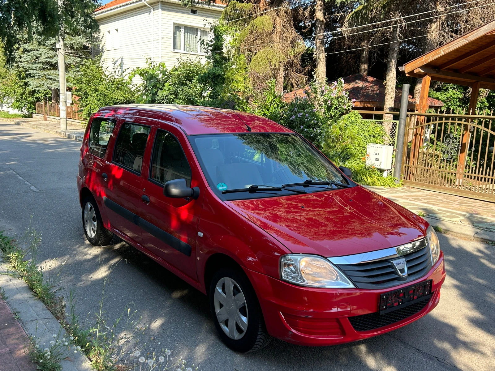 Dacia Logan 1, 4MPI НАПЪЛНО ОБСЛУЖЕН - изображение 3