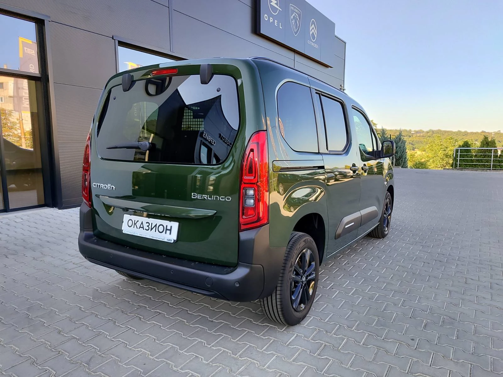 Citroen Berlingo BERLINGO MCA MPV M Feel 1.5 BlueHDI 130 EAT8 S - изображение 8