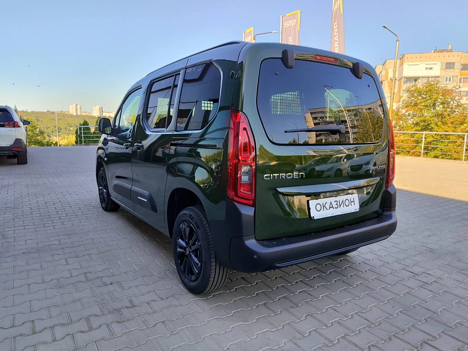 Citroen Berlingo BERLINGO MCA MPV M Feel 1.5 BlueHDI 130 EAT8 S - изображение 6