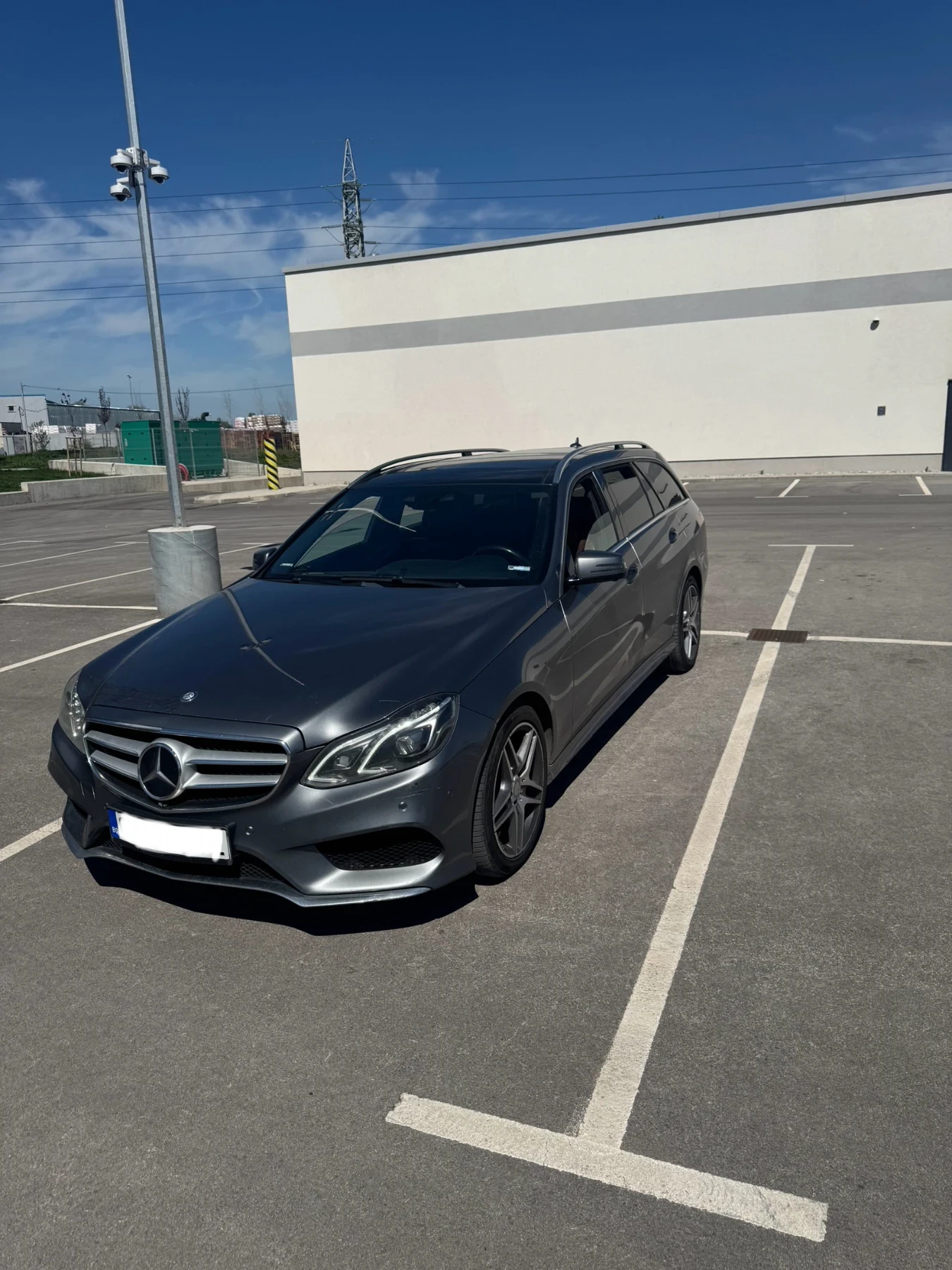 Mercedes-Benz E 350 4MATIC/PANO/PODGREV/OBDUHVANE/DISTRONIC - изображение 10