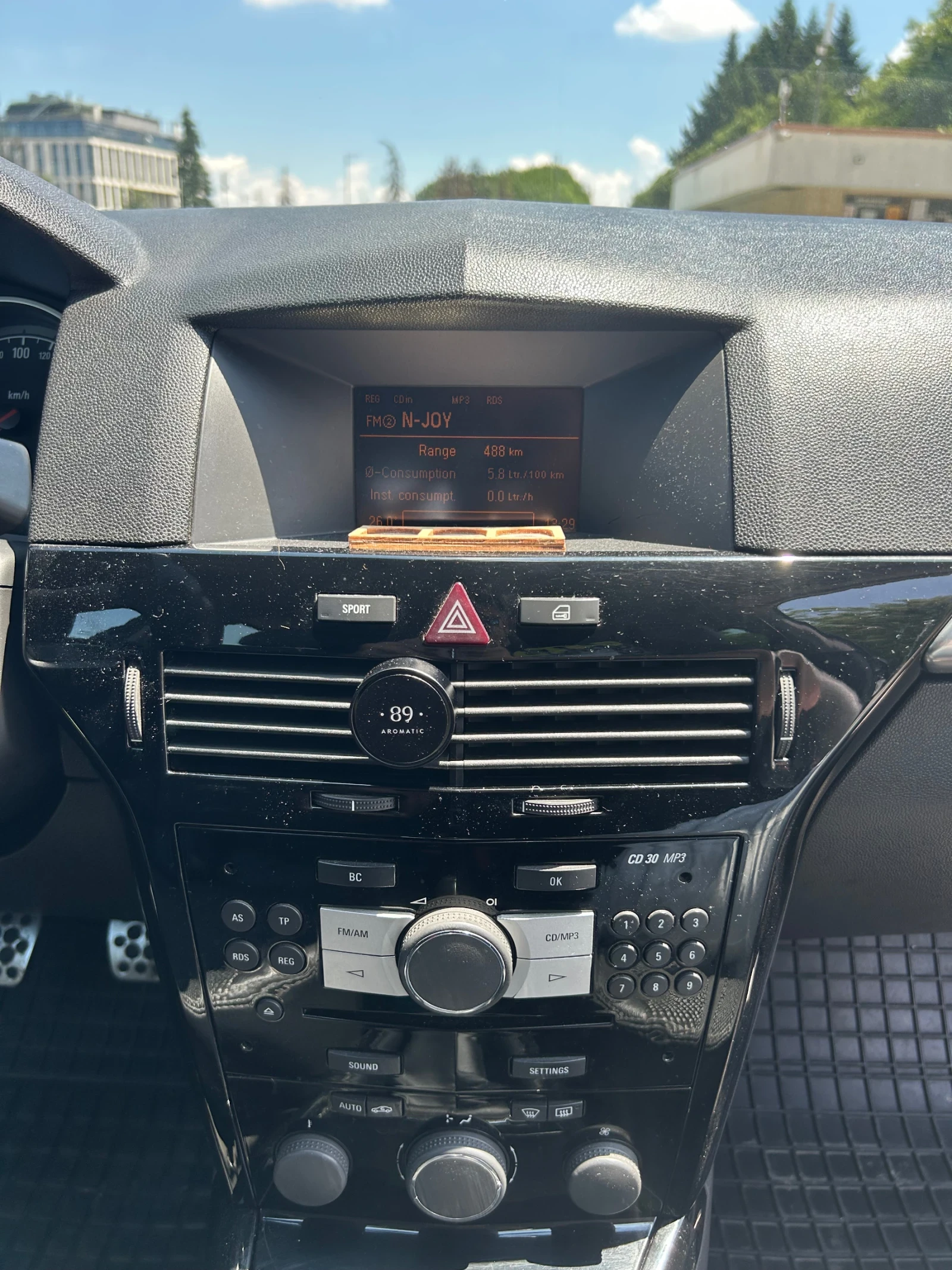 Opel Astra H GTC Facelift 1.9CDTI/150HP, снимка 14 - Автомобили и джипове - 54836573