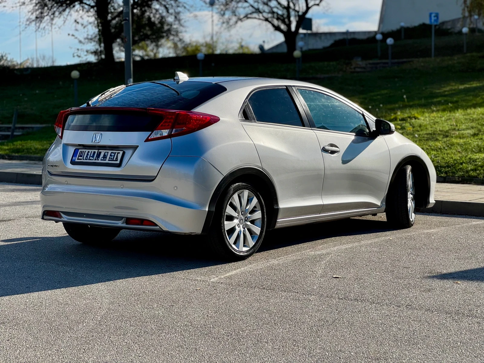 Honda Civic 1.8i-VTec / Автоматик / Швейцария - изображение 8