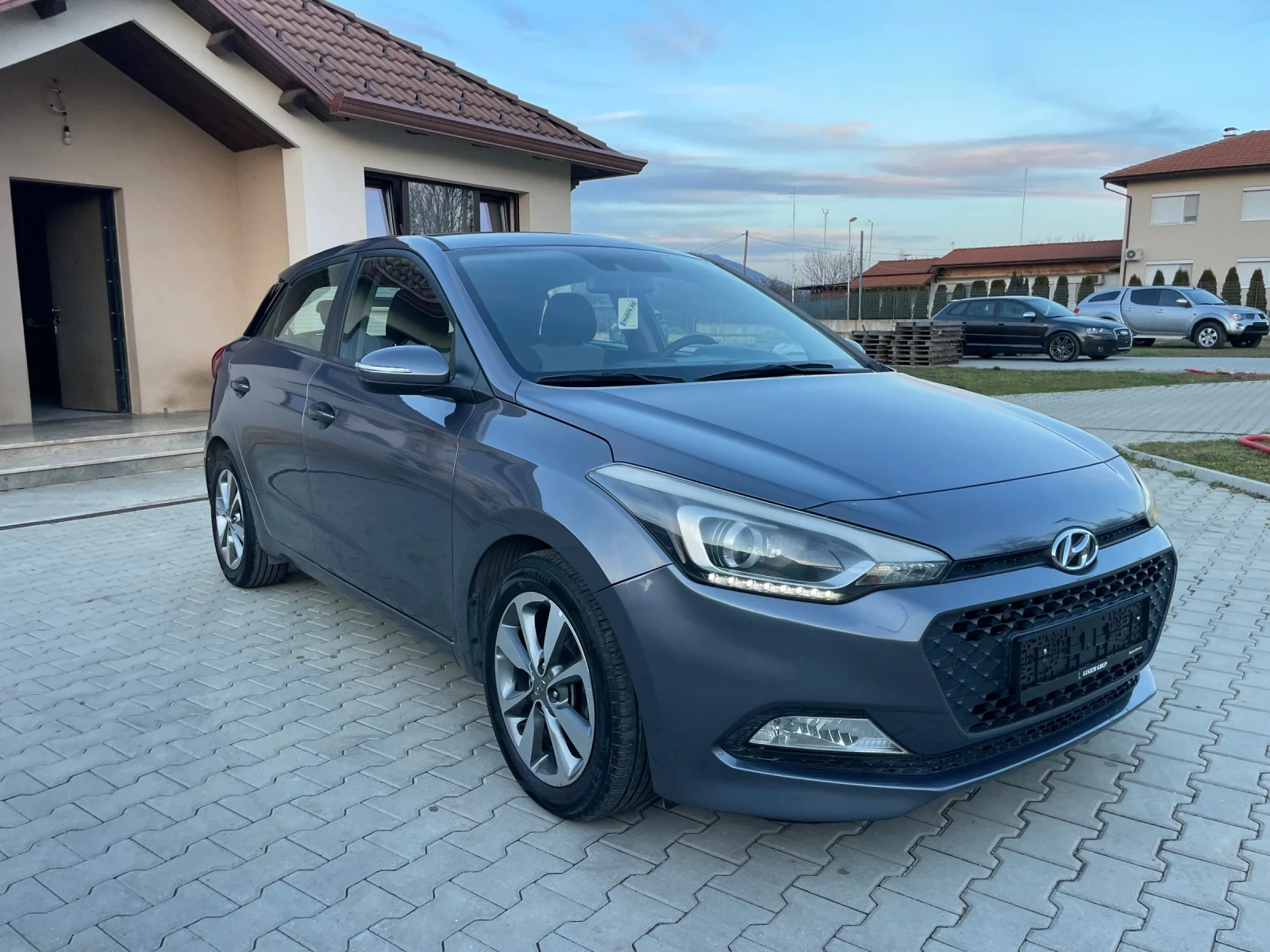 Hyundai I20 1.4 CRDI 90 коня Euro 6B - изображение 2