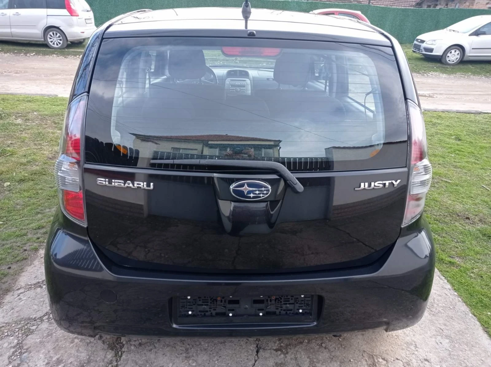 Subaru Justy 68х.км, 1.0i, снимка 3 - Автомобили и джипове - 53747537