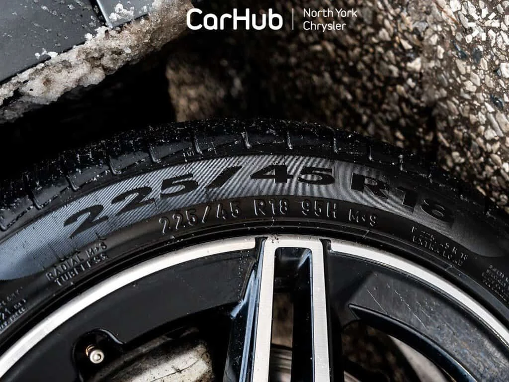 Mercedes-Benz C 300 AMG LINE/DISTRONIC/Pano/Navigation /360 Camera/, снимка 14 - Автомобили и джипове - 53770280