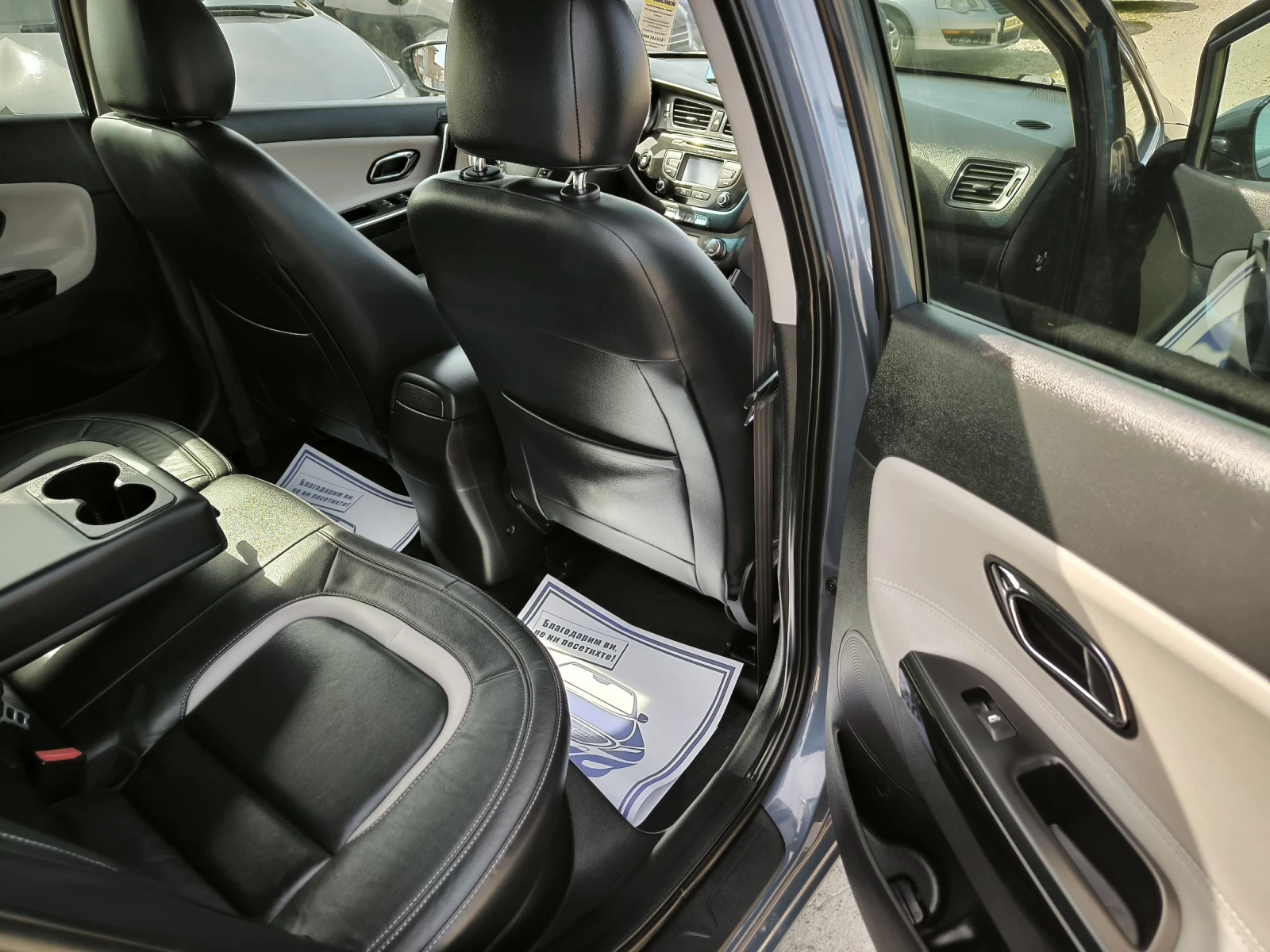 Kia Ceed 1.6i, снимка 10 - Автомобили и джипове - 53804206