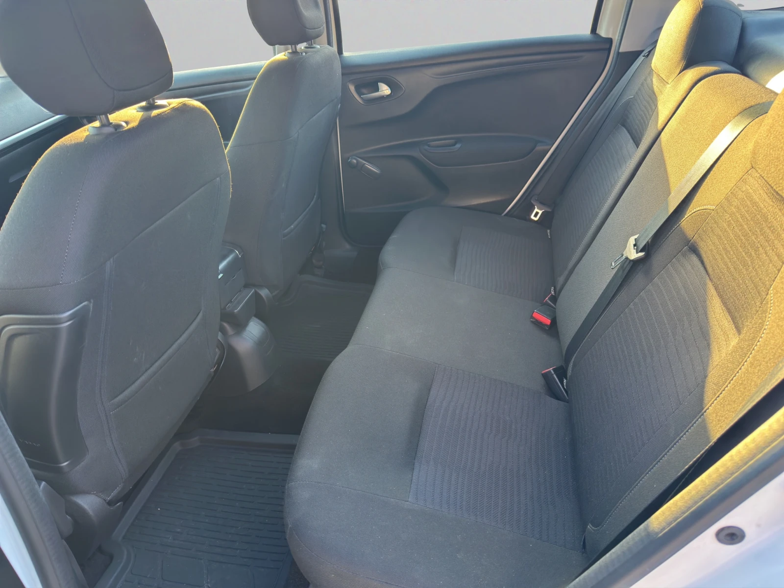 Peugeot 301 1.6 BlueHDI 92, снимка 13 - Автомобили и джипове - 53862941