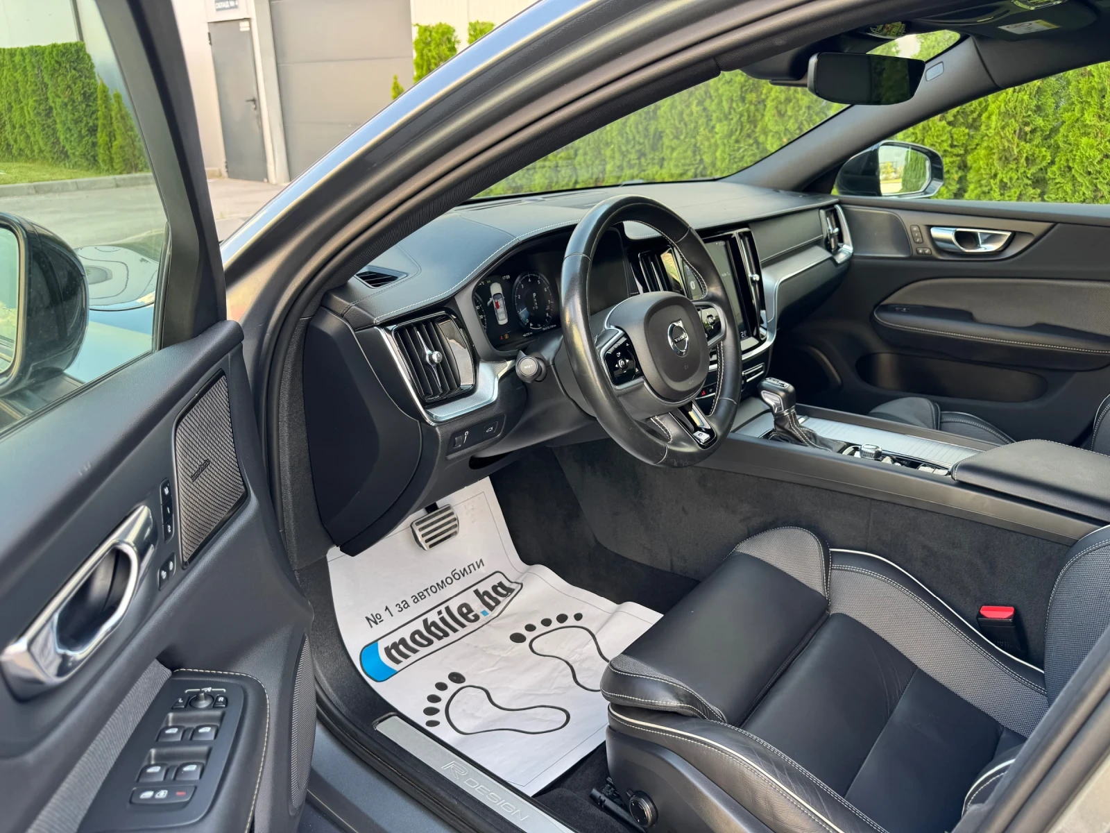 Volvo S60 2.0 T5/R-Design/Full/ШВЕЙЦАРИЯ!!!, снимка 9 - Автомобили и джипове - 53927383