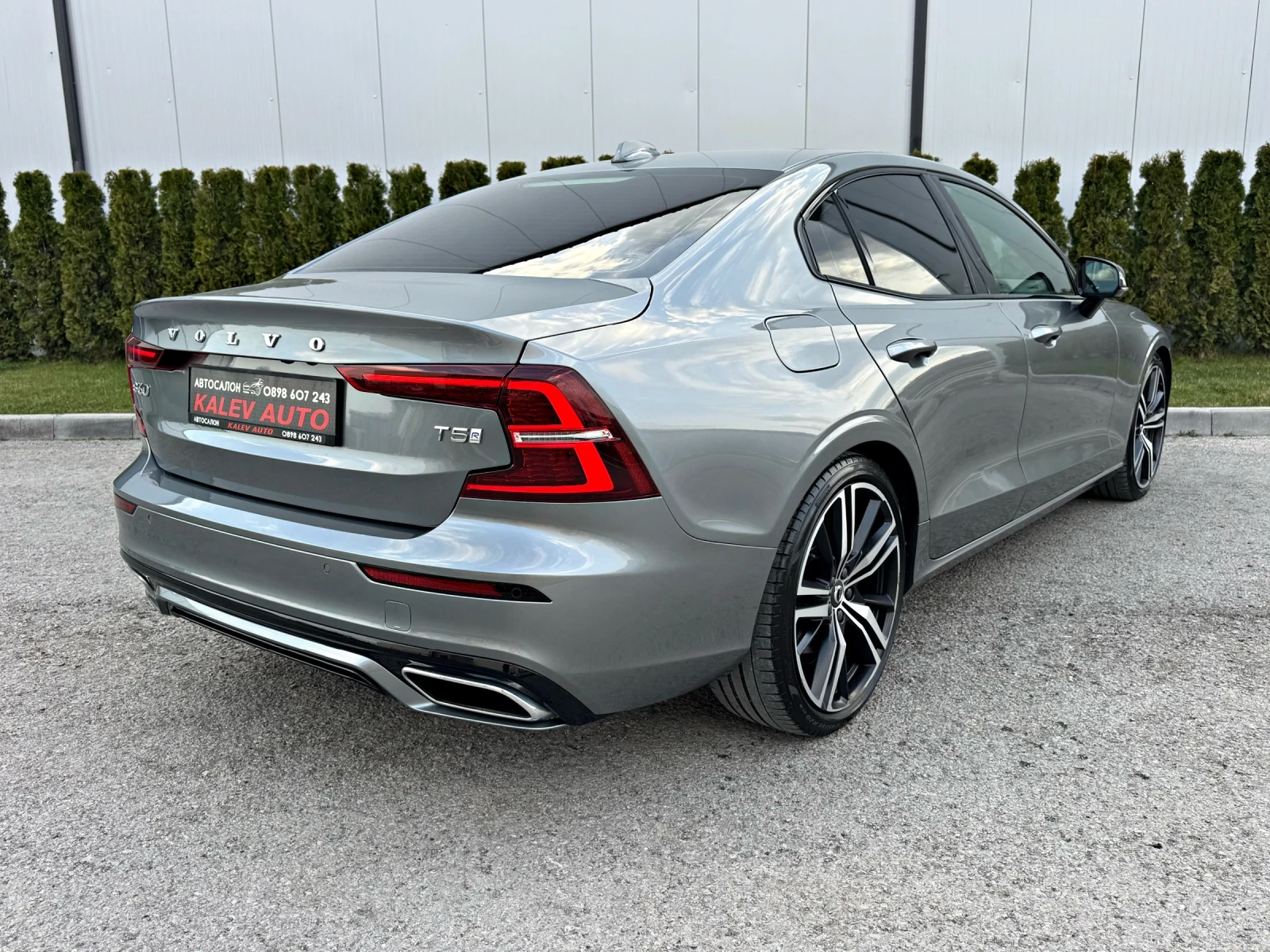 Volvo S60 2.0 T5/R-Design/Full/ШВЕЙЦАРИЯ!!!, снимка 7 - Автомобили и джипове - 53927383