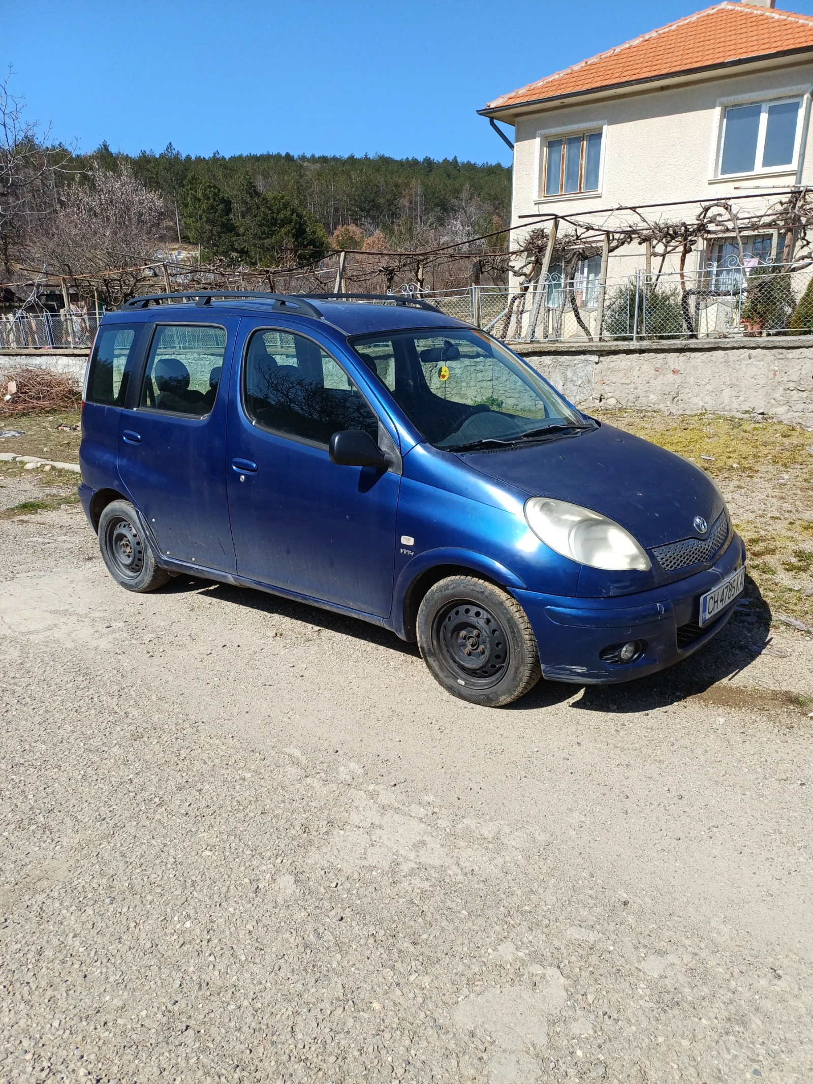 Toyota Yaris verso, снимка 2 - Автомобили и джипове - 53944362
