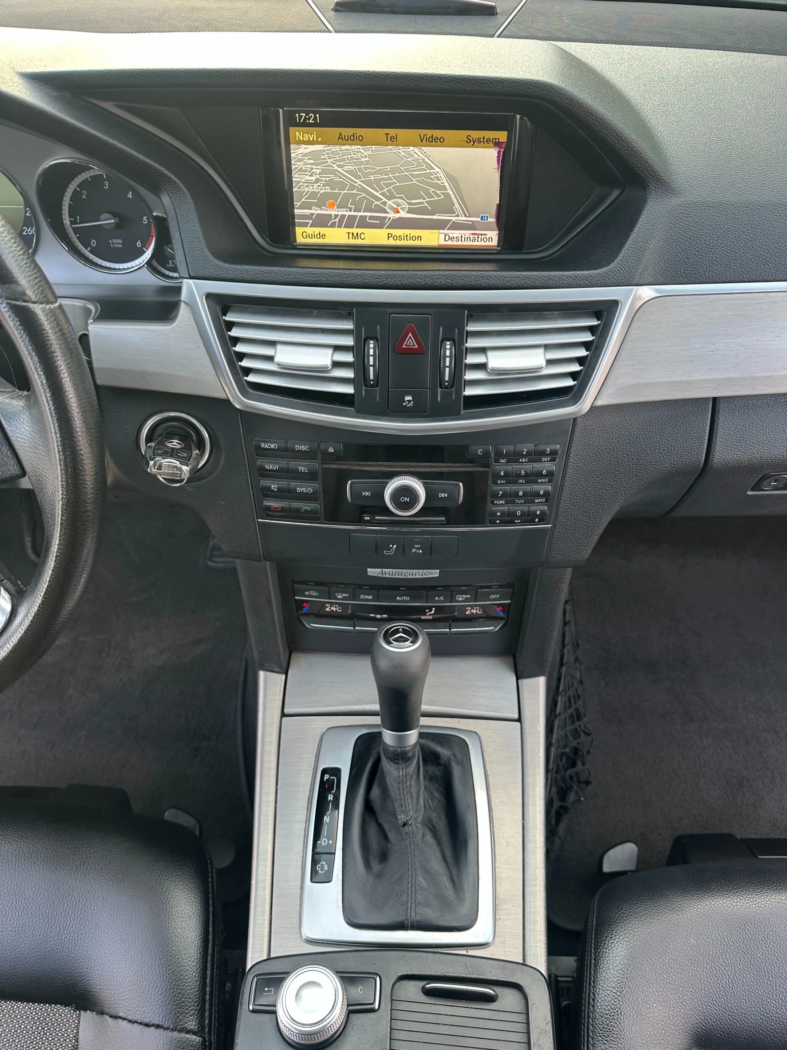 Mercedes-Benz E 250 2.5TDI 204kc AVANGARDE, снимка 12 - Автомобили и джипове - 54235479