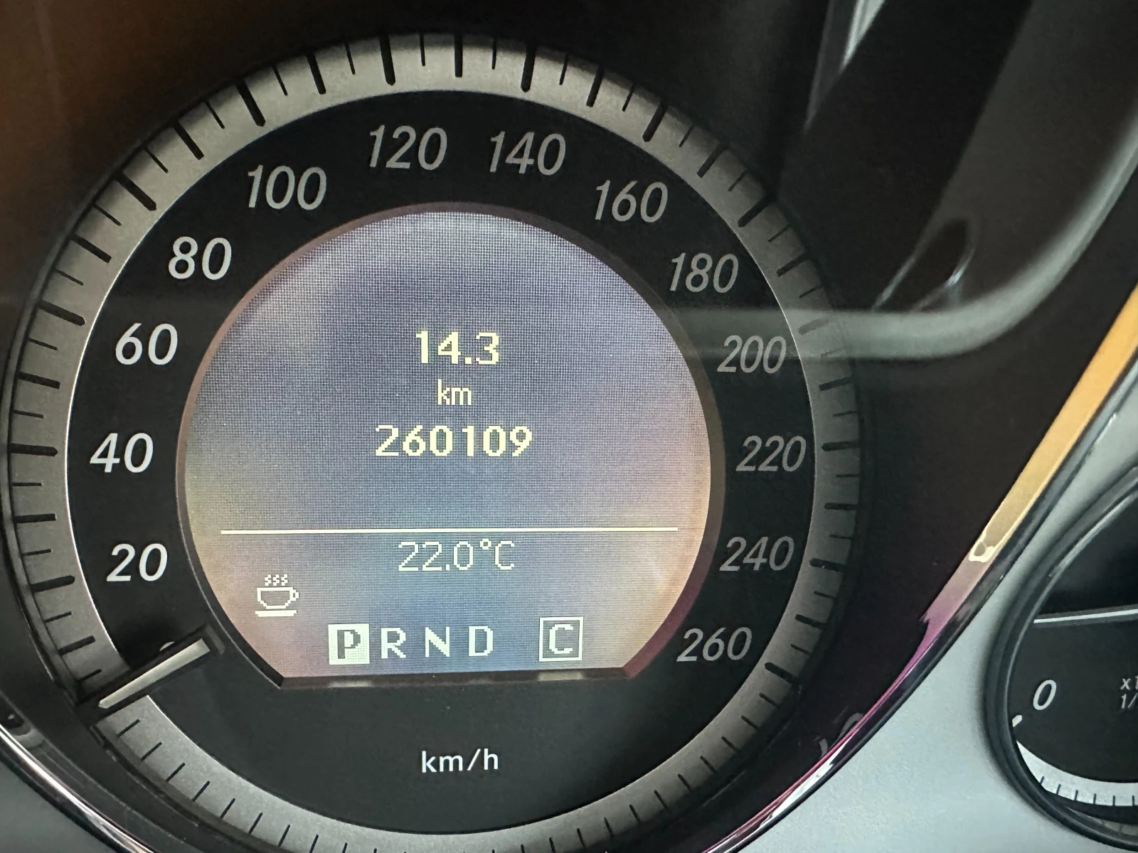 Mercedes-Benz E 250 2.5TDI 204kc AVANGARDE, снимка 11 - Автомобили и джипове - 54235479