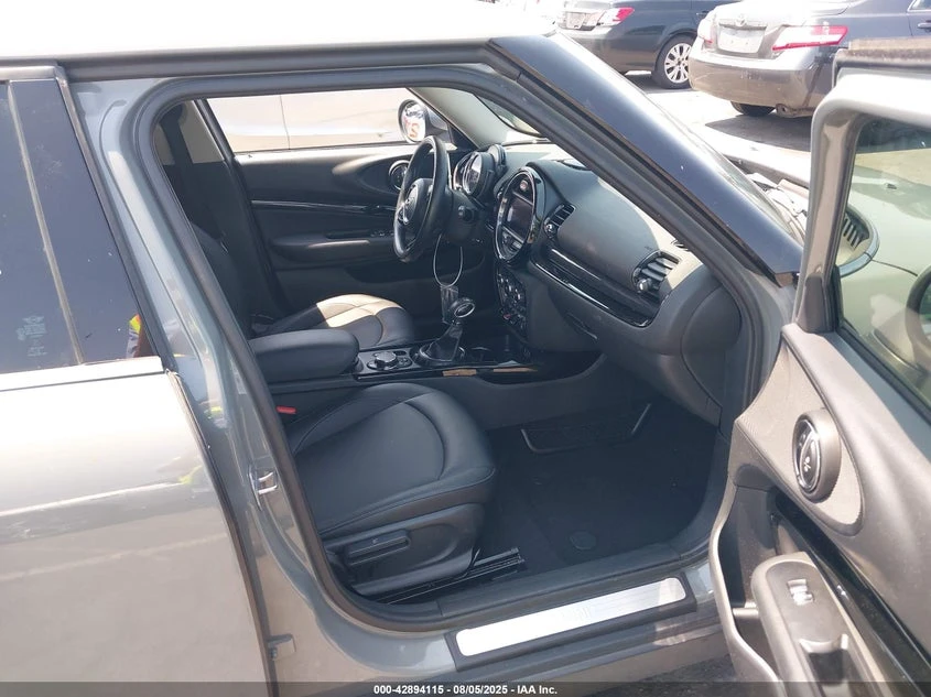 Mini Clubman 1.5l Cooper, снимка 5 - Автомобили и джипове - 54307640