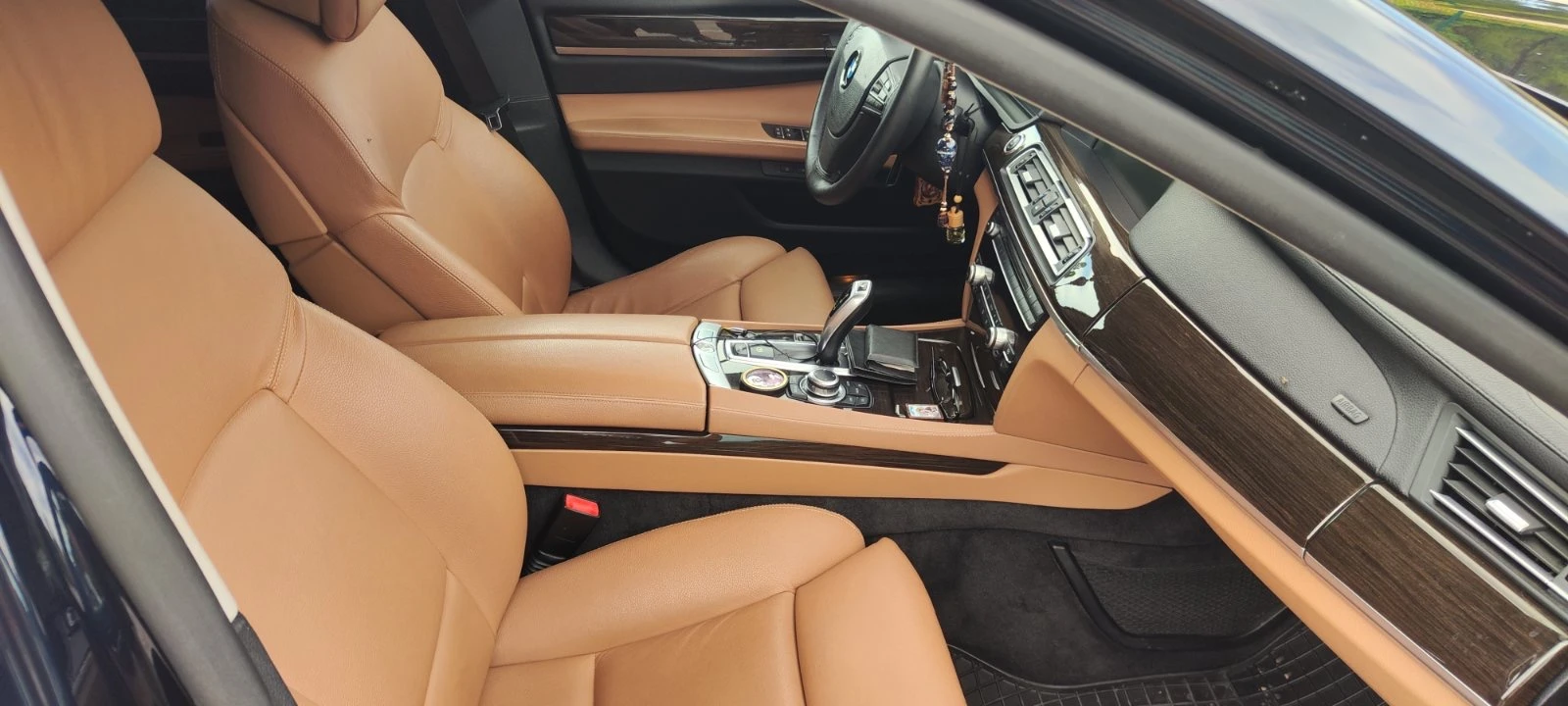 BMW 750, снимка 5 - Автомобили и джипове - 54481751