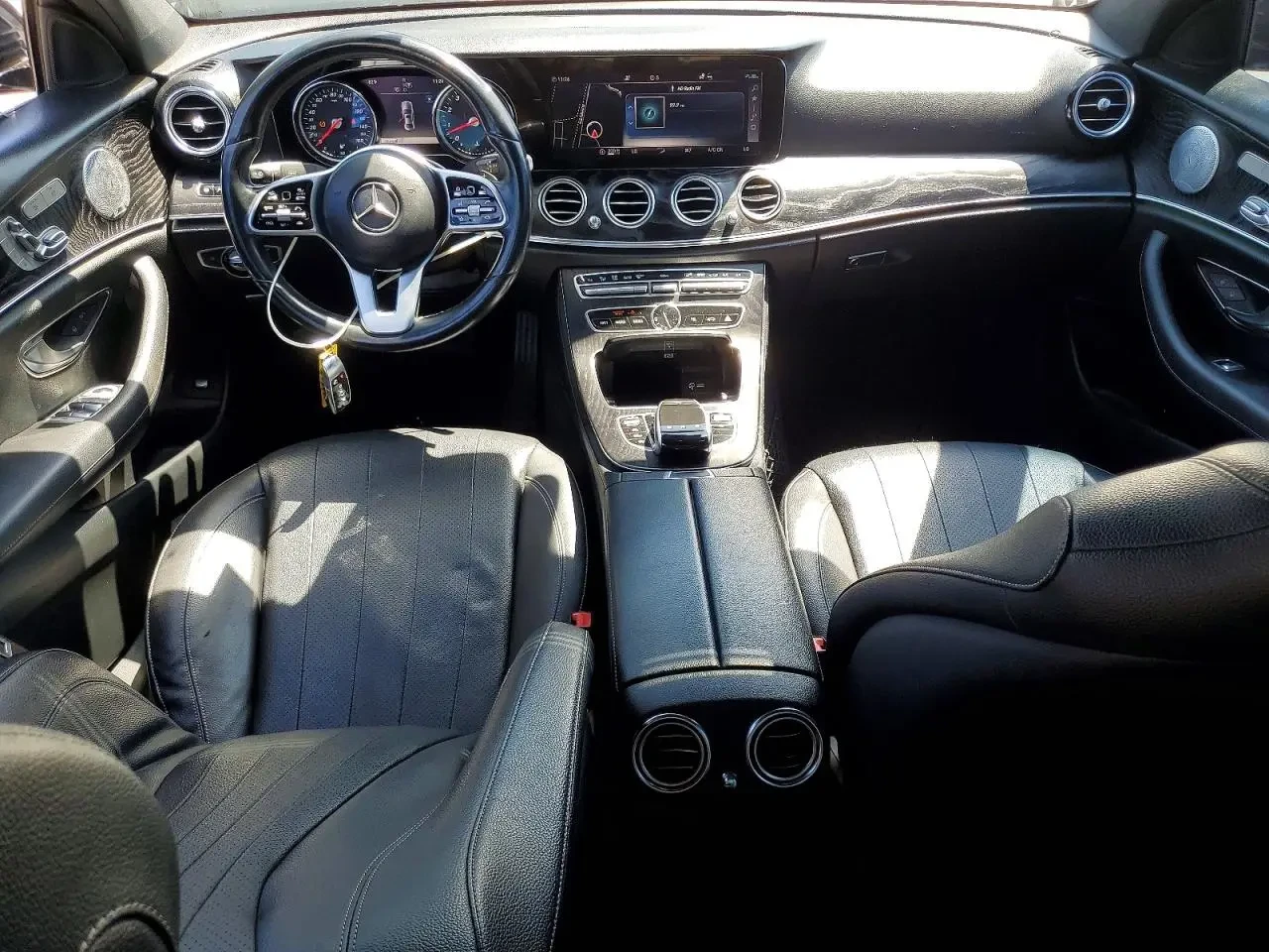 Mercedes-Benz E 450 4MATIC, снимка 7 - Автомобили и джипове - 54698212