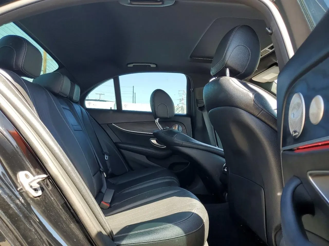 Mercedes-Benz E 450 4MATIC, снимка 9 - Автомобили и джипове - 54698212