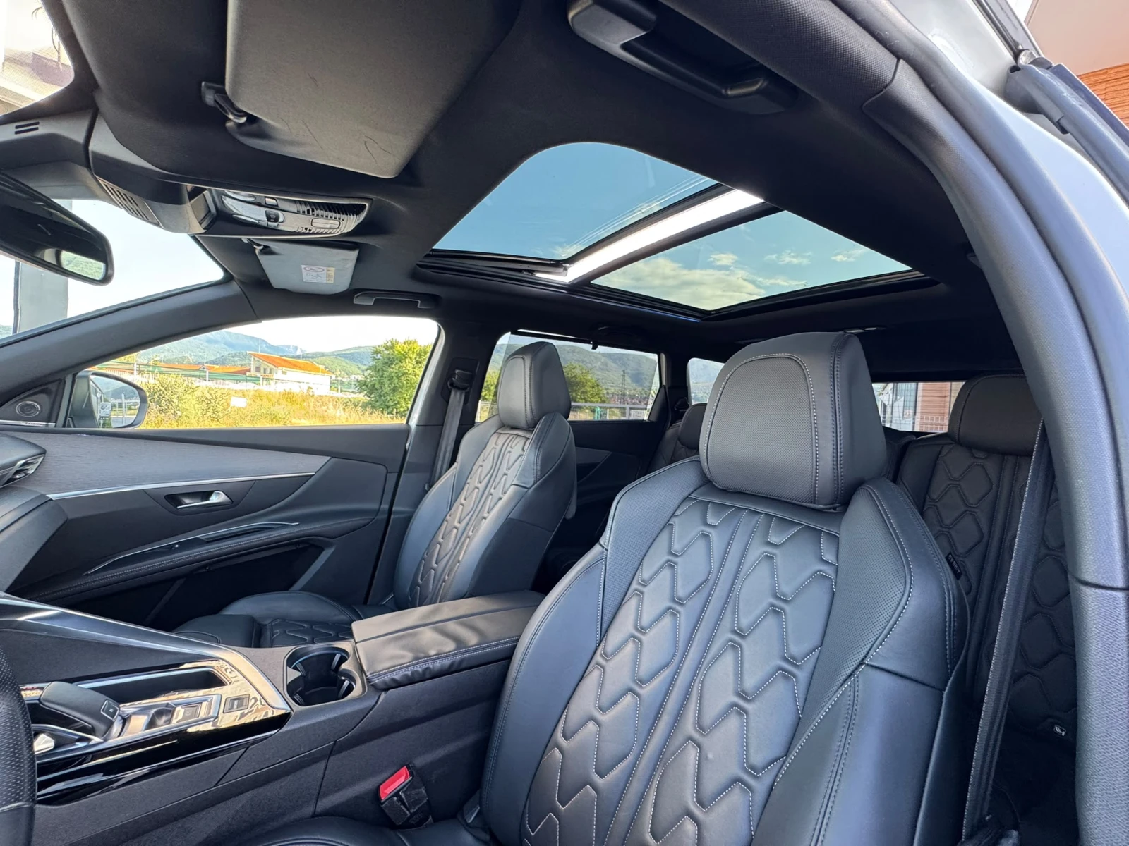 Peugeot 5008 2.0HDI GT LINE :: МАСАЖ :: 7МЕСТНА, снимка 8 - Автомобили и джипове - 54834029
