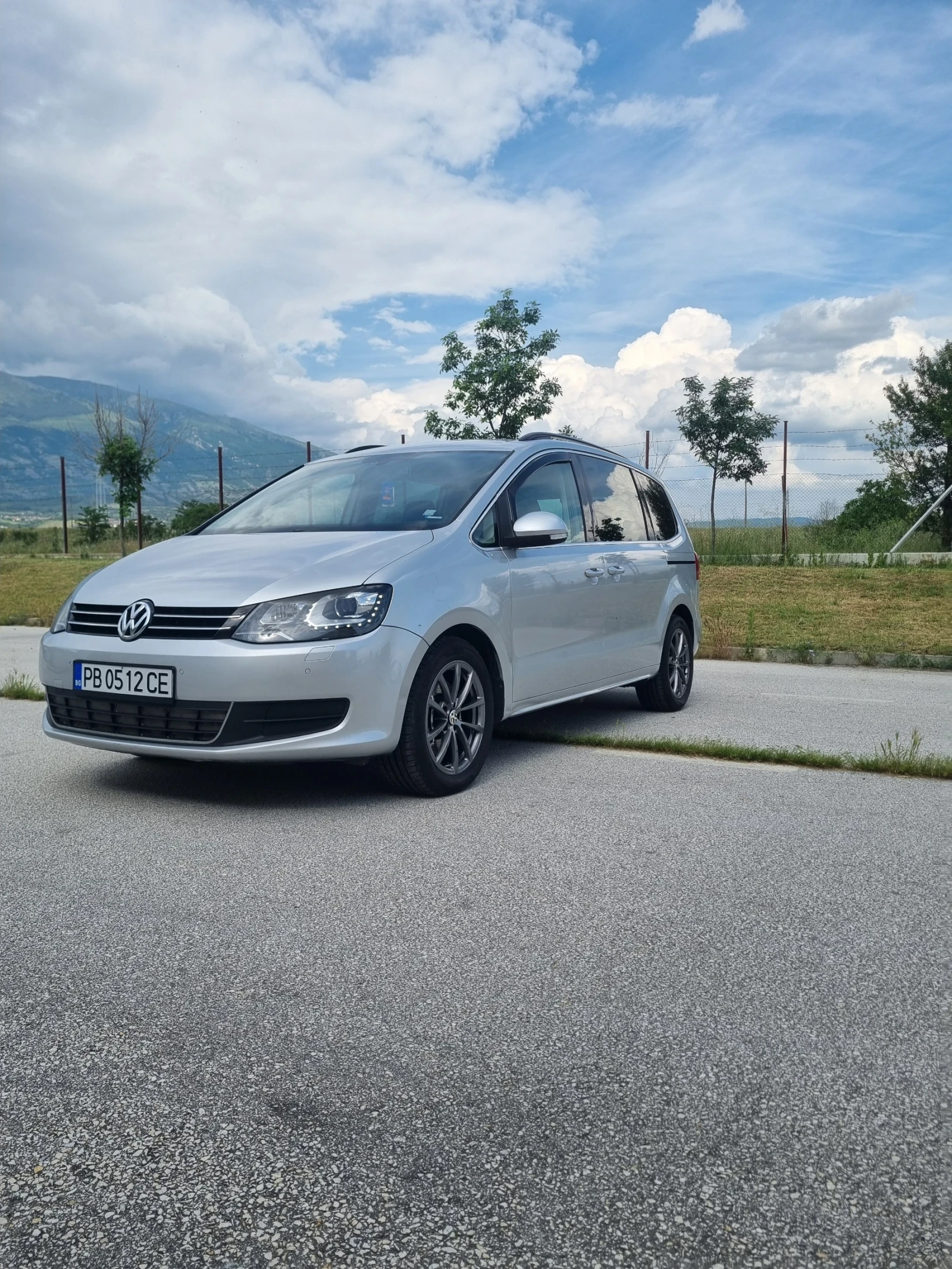 VW Sharan 2.0TDI, снимка 2 - Автомобили и джипове - 55090280