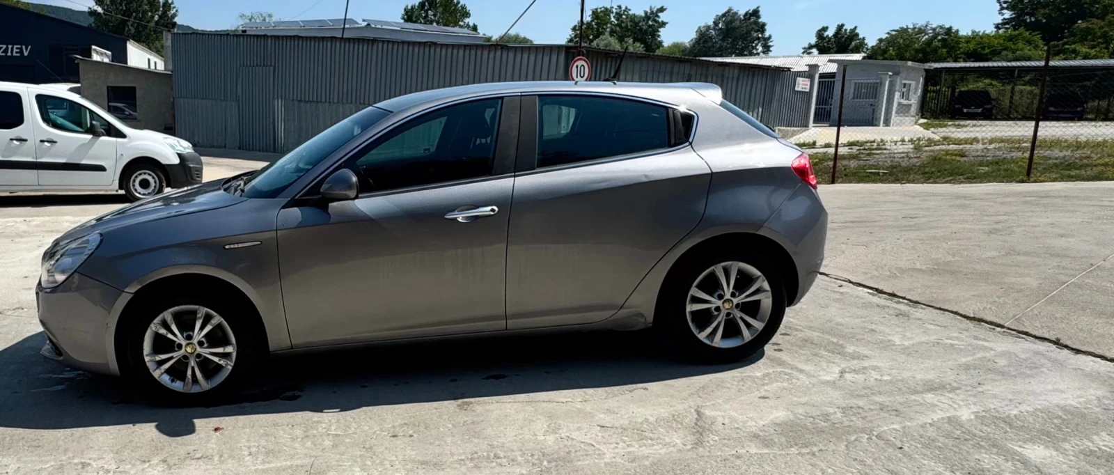 Alfa Romeo Giulietta, снимка 4 - Автомобили и джипове - 55402490
