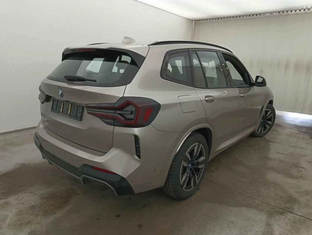 BMW iX3 74 kWh 97% SOH, снимка 3 - Автомобили и джипове - 55444165