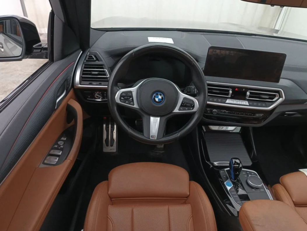 BMW iX3 74 kWh 97% SOH, снимка 10 - Автомобили и джипове - 55444165