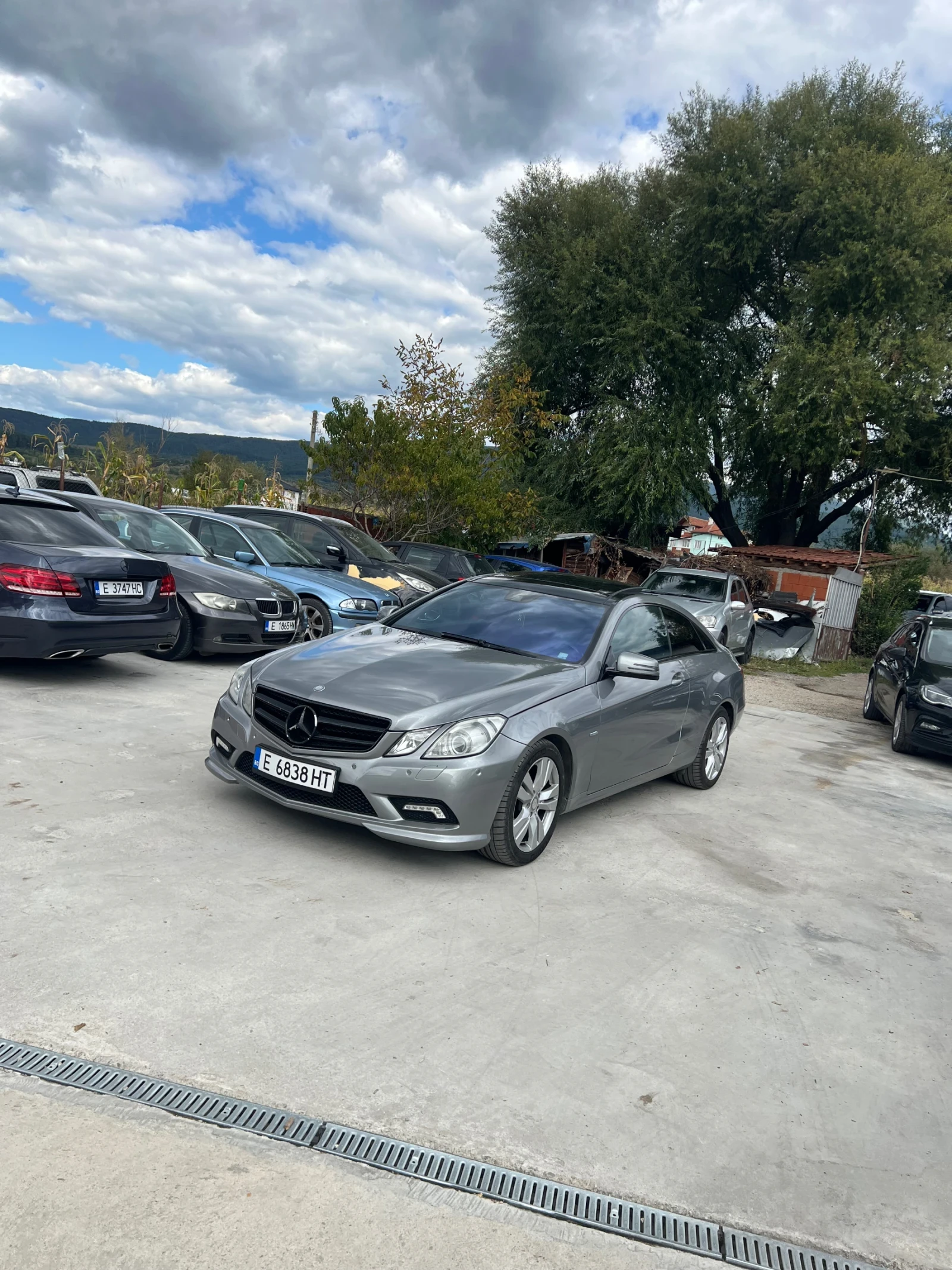 Mercedes-Benz E 220