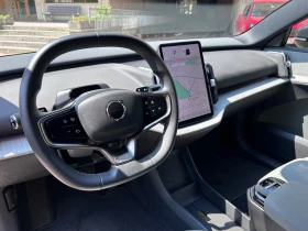 Volvo EX30 Single Motor Extended Range, снимка 12