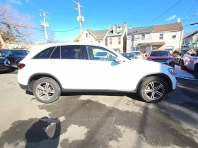 Mercedes-Benz GLC 300 4MATIC * NAVI * LED * CAMERA * ПОДГРЕВ* PANO, снимка 2