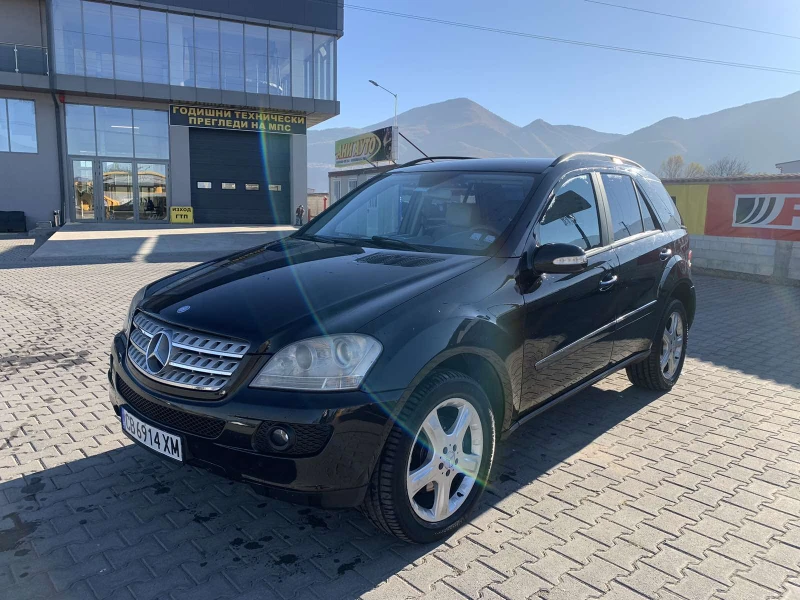 Mercedes-Benz ML 300, снимка 3 - Автомобили и джипове - 47930158