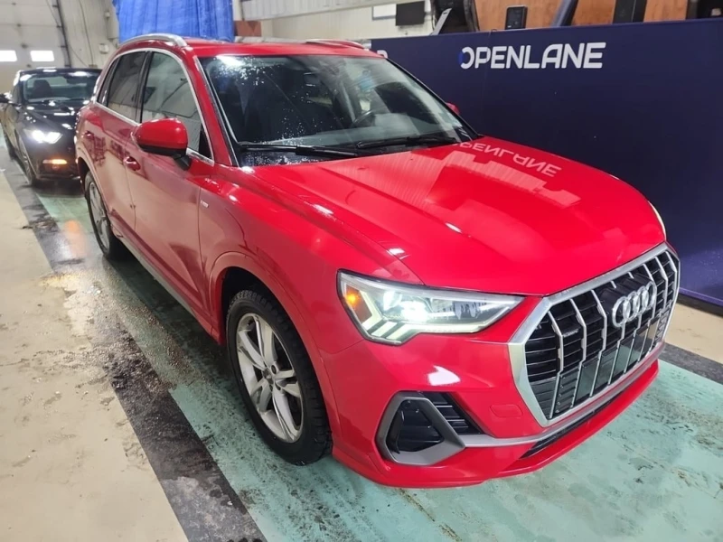 Audi Q3 * Progressiv * CARFAX * ФИНАНСИРАНЕ, снимка 2 - Автомобили и джипове - 53251389