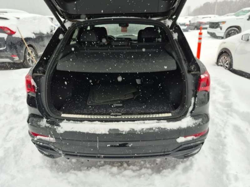 Audi Q3 * TECHNIK * CARFAX * ЦЕНА ДО БГ, снимка 15 - Автомобили и джипове - 53332733