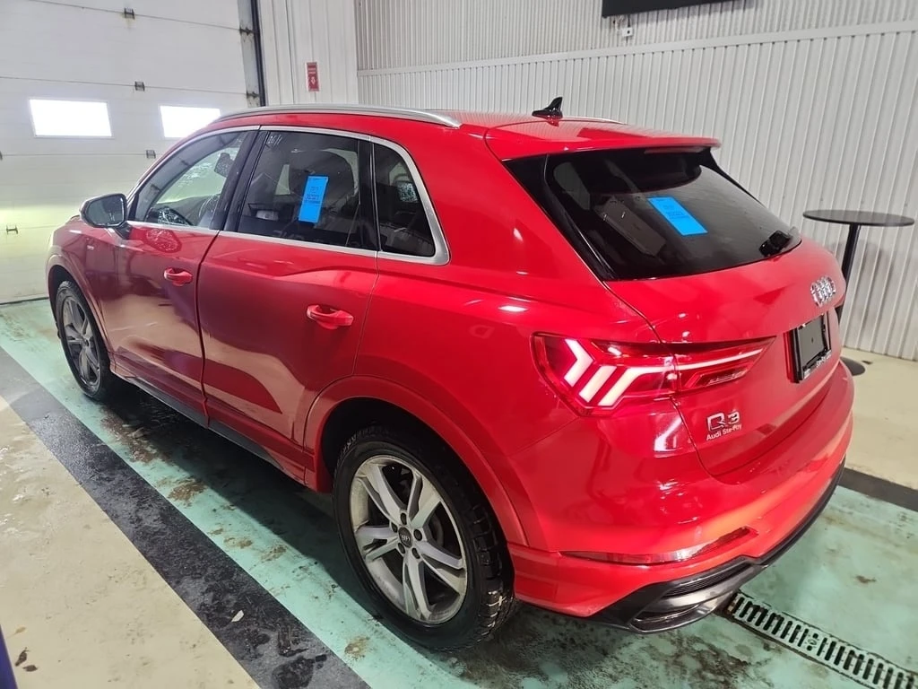 Audi Q3 * Progressiv * CARFAX * ФИНАНСИРАНЕ - изображение 4