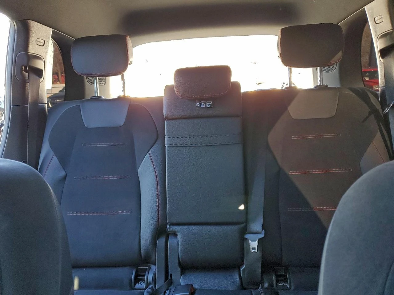 Mercedes-Benz GLB 250* АМГ ПАКЕТ* ДИСТРОНИК* 360* АЛКАНТАРА*  - изображение 10