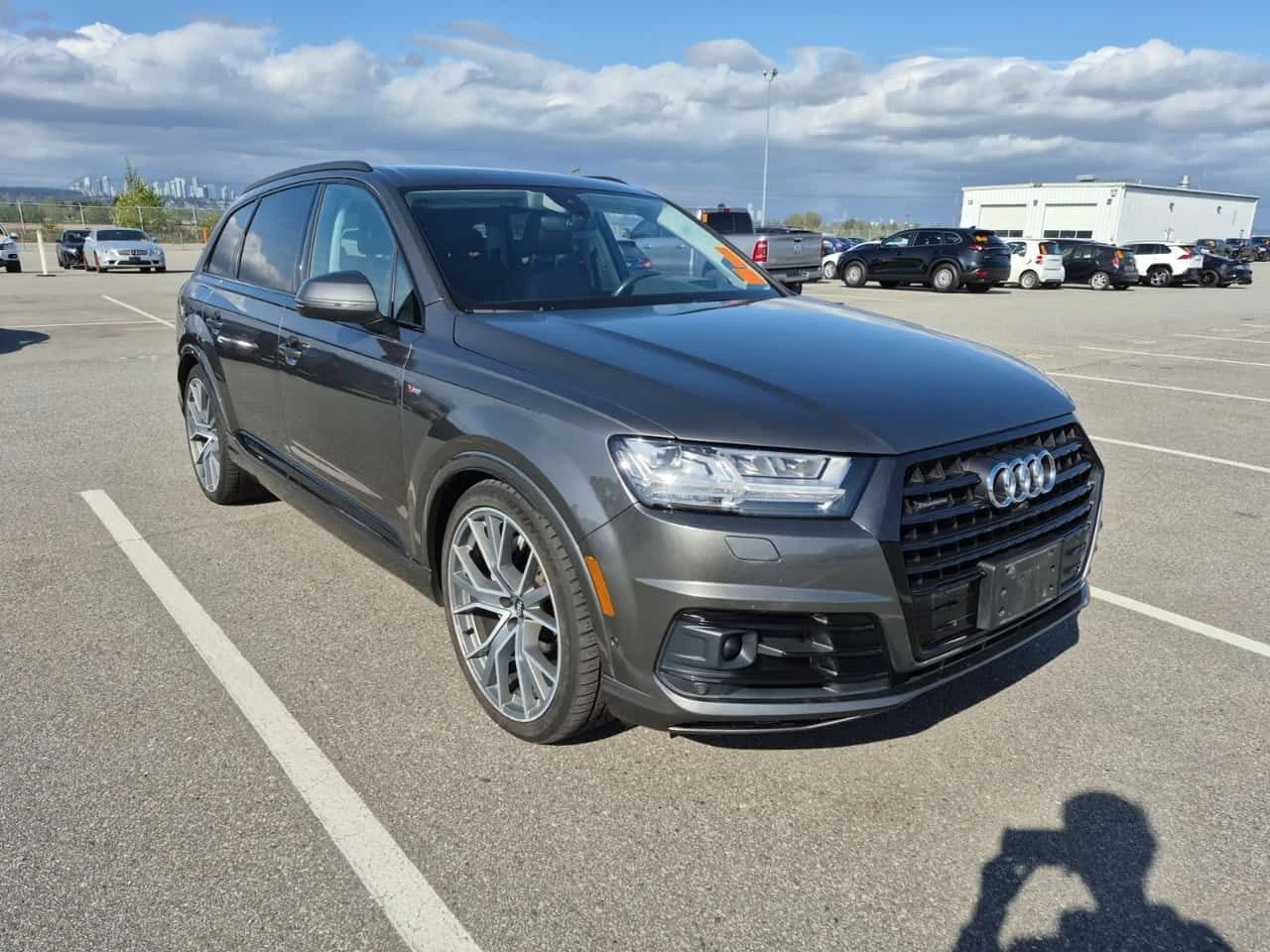 Audi Q7 TECHNIK 3.0TFSI| BOSE| МАСАЖ| HUD| 360| 7 МЕСТЕН, снимка 2 - Автомобили и джипове - 54310060