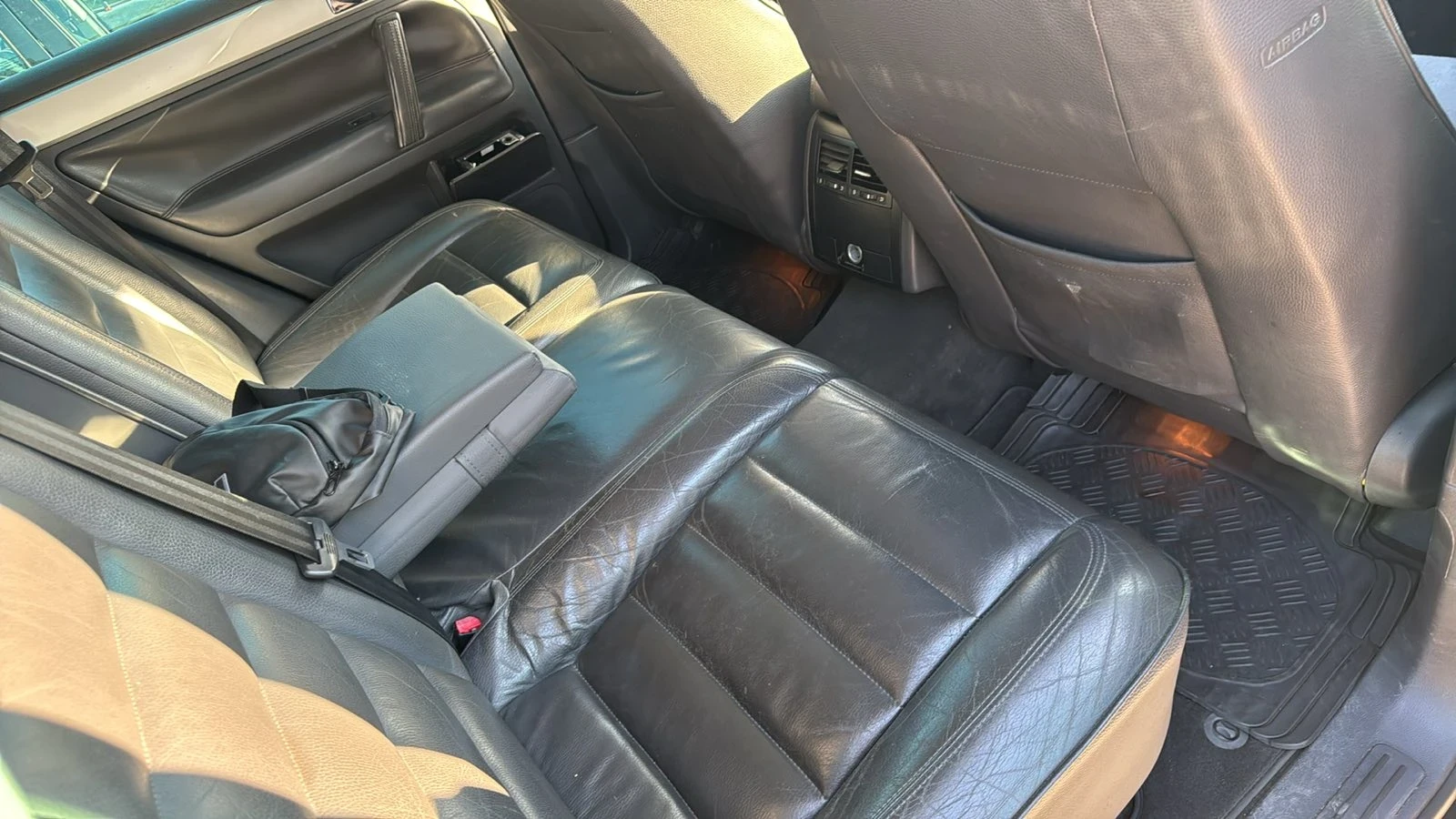 VW Touareg, снимка 6 - Автомобили и джипове - 54368967