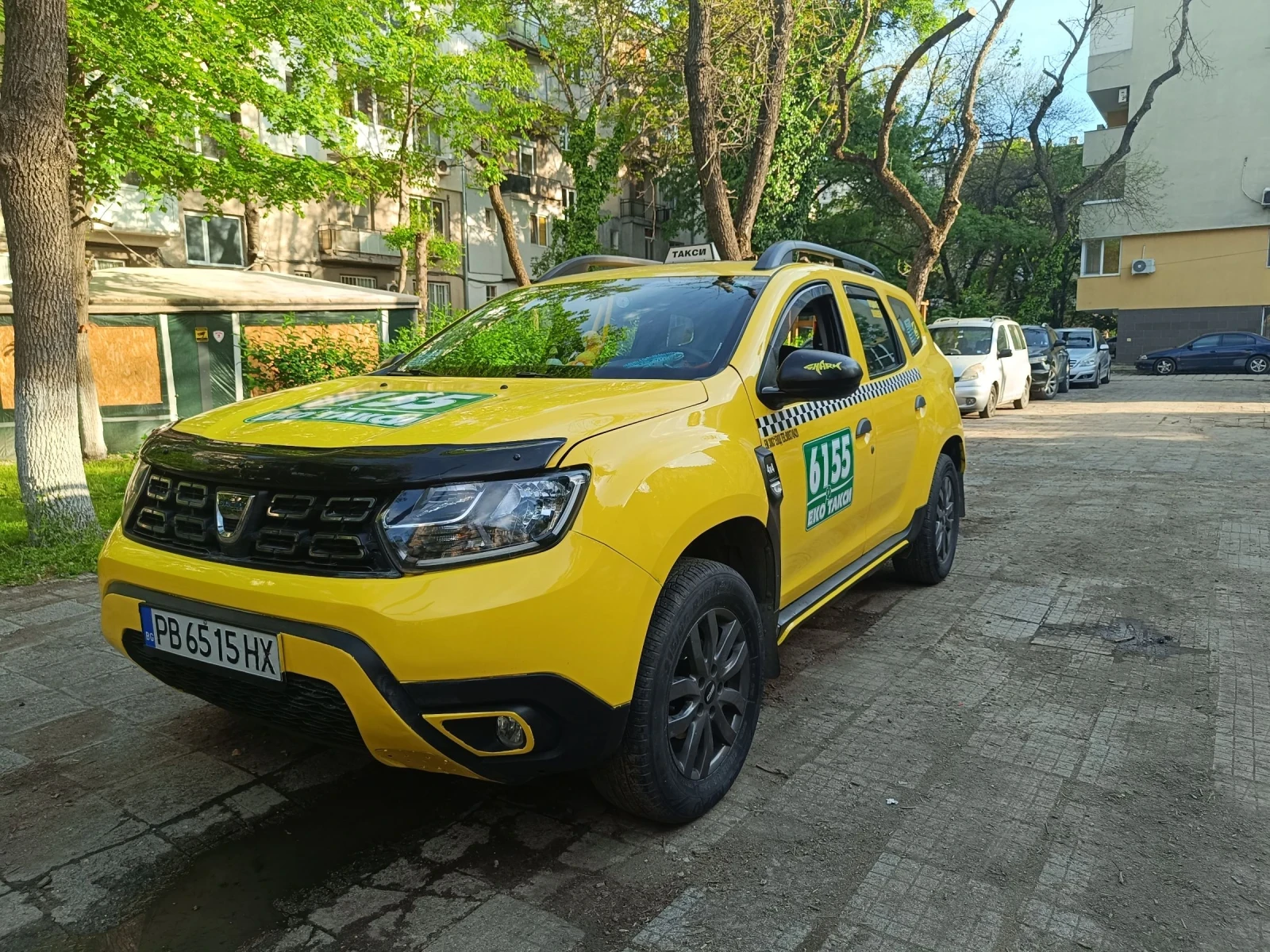 Dacia Duster 1.6, снимка 2 - Автомобили и джипове - 54416331