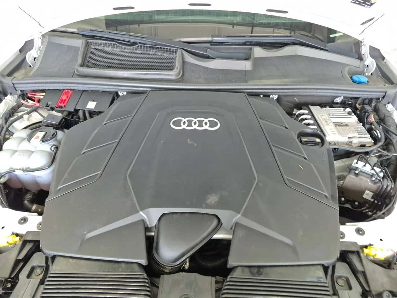 Audi Q7 * Technik* S-line* DISTRONIC* ОБДУХВАНЕ* АМБИЕНТНО, снимка 15 - Автомобили и джипове - 54440249