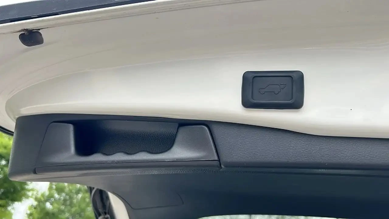 Toyota Rav4, снимка 9 - Автомобили и джипове - 54481286