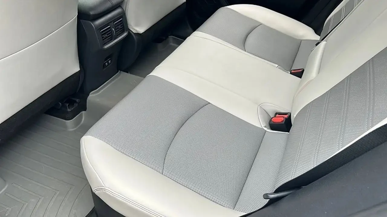 Toyota Rav4, снимка 12 - Автомобили и джипове - 54481286