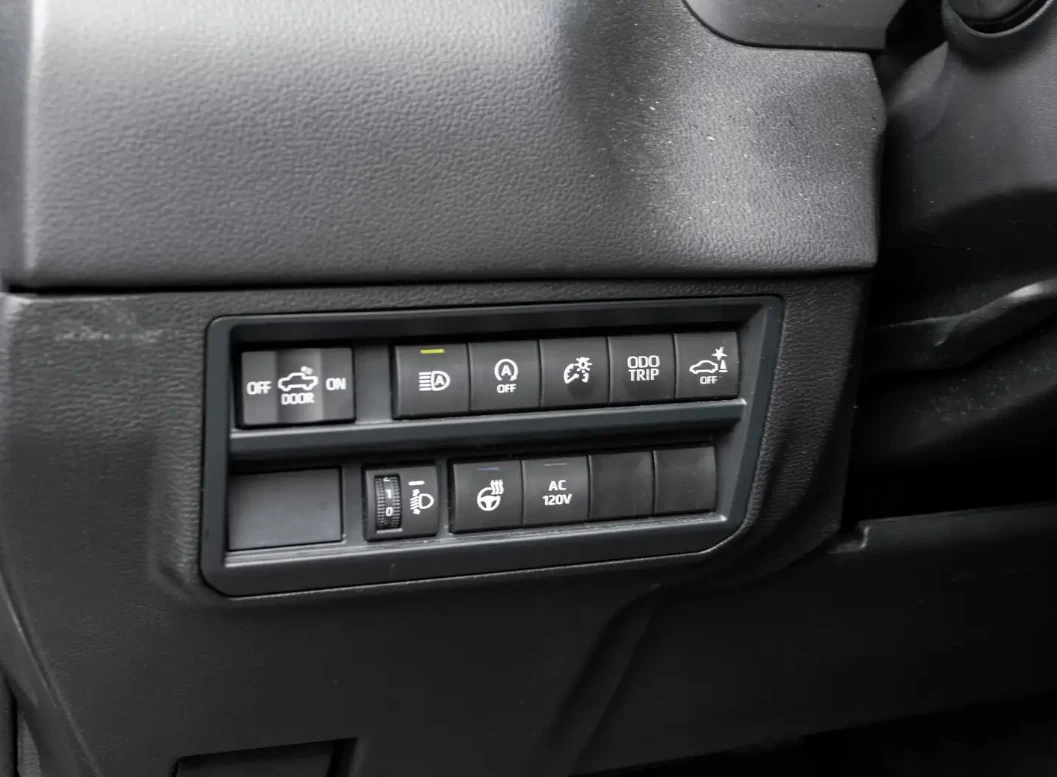 Toyota Tundra LIMITED 4X4 | PANO | DISTRONIC | 14INCH DISPLAY, снимка 12 - Автомобили и джипове - 54718511
