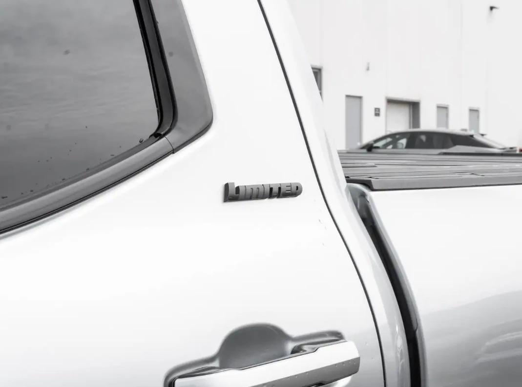 Toyota Tundra LIMITED 4X4 | PANO | DISTRONIC | 14INCH DISPLAY, снимка 14 - Автомобили и джипове - 54718511