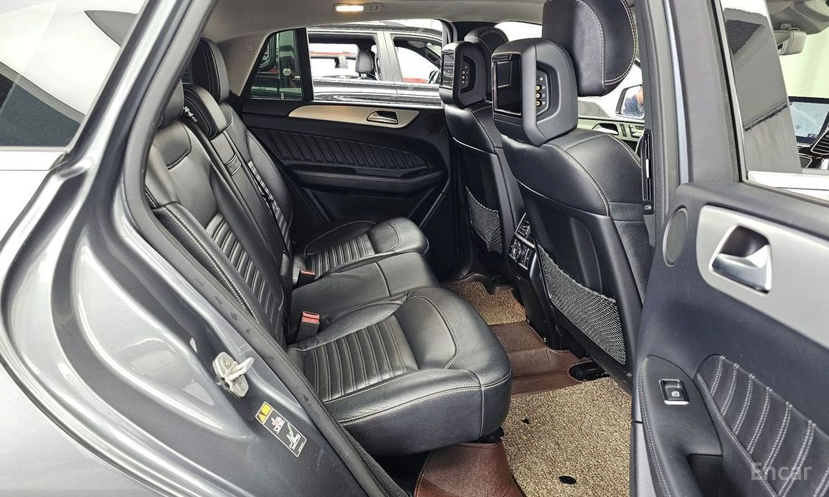Mercedes-Benz GLE 350, снимка 12 - Автомобили и джипове - 54738647