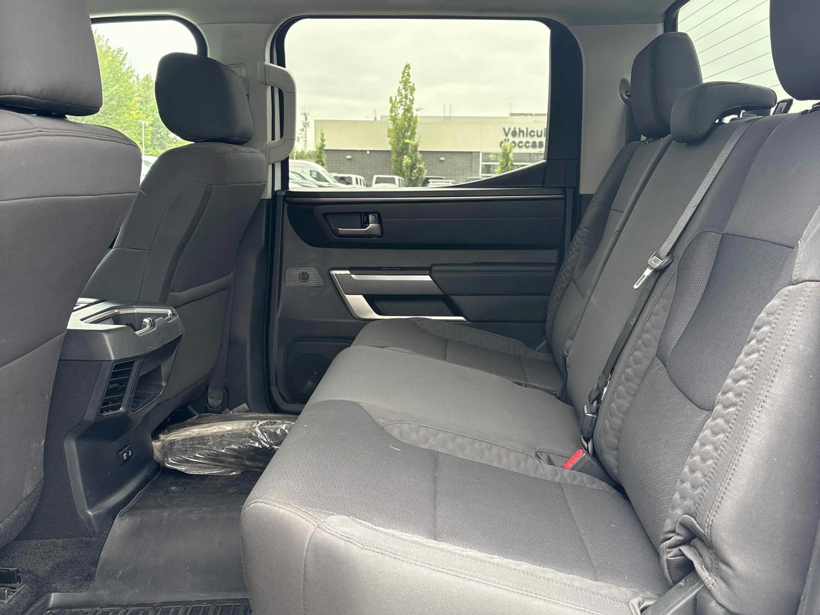 Toyota Tundra * SR5 * CARFAX * АВТОКРЕДИТ* , снимка 14 - Автомобили и джипове - 55948971