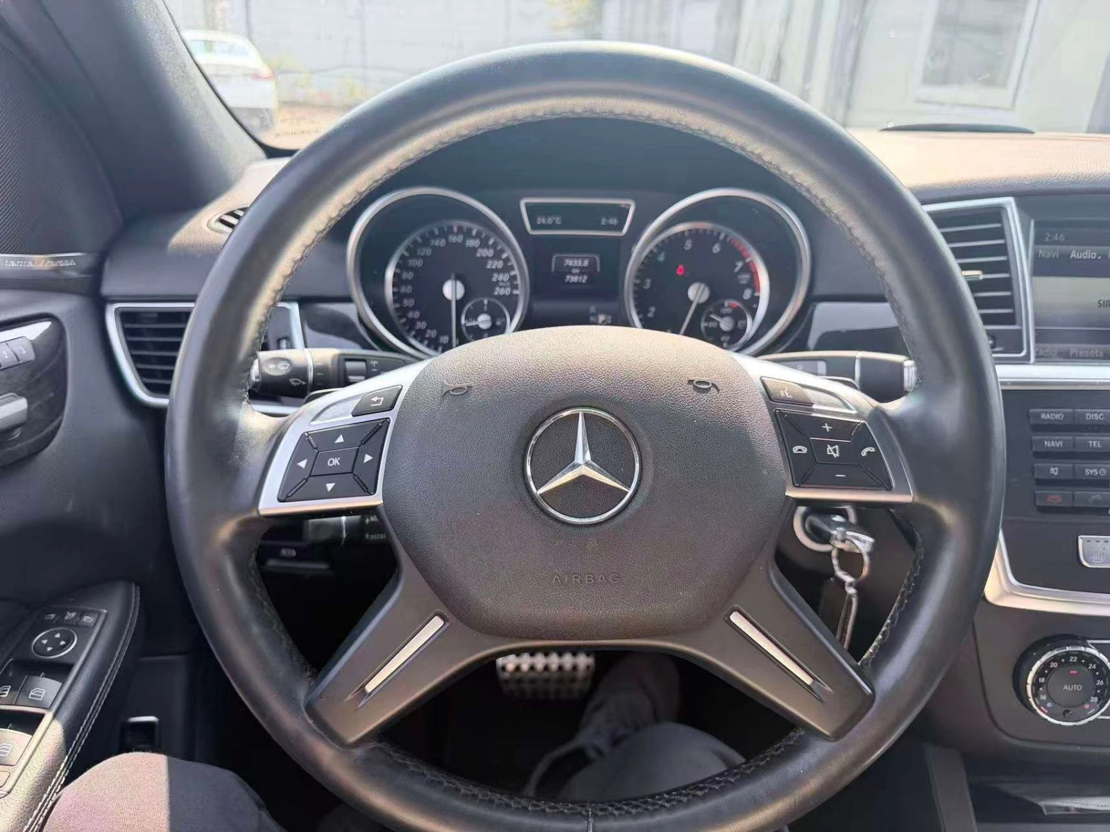 Mercedes-Benz ML 400 H&K * 360 * ПАНОРАМА * CARFAX * 73К КМ * , снимка 10 - Автомобили и джипове - 56058706