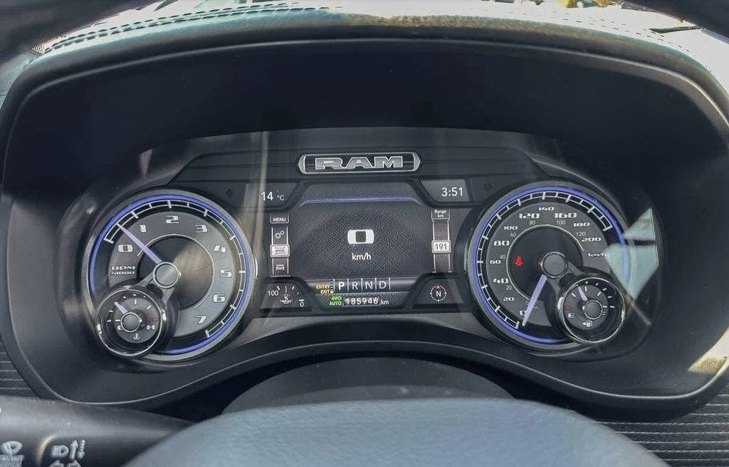 Dodge RAM 1500 5.7 HEMI Limited 4WD, снимка 9 - Автомобили и джипове - 56114965