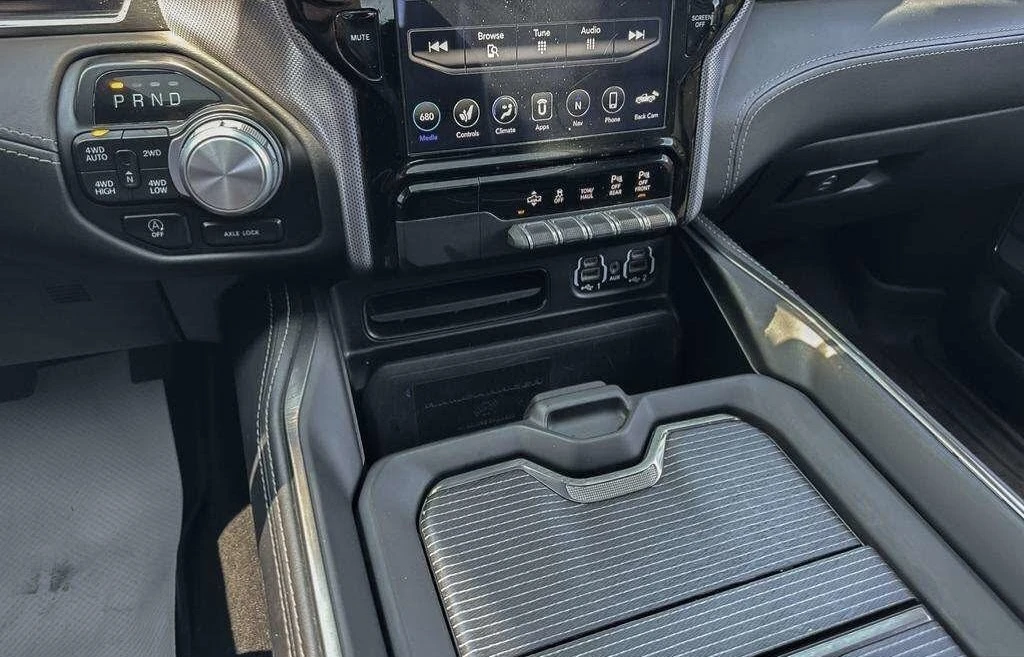 Dodge RAM 1500 5.7 HEMI Limited 4WD, снимка 10 - Автомобили и джипове - 56114965